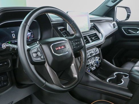 Used 2023 GMC Yukon AT4 w/ Technology Package AWD/4WD image 27