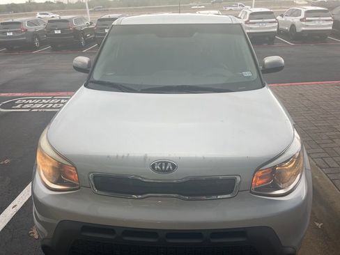 Used 2015 Kia Soul + image 7