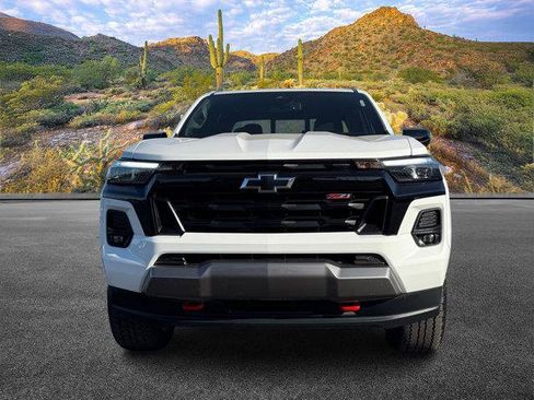 Used 2025 Chevrolet Colorado Z71 w/ Z71 Convenience Package 2 image 6