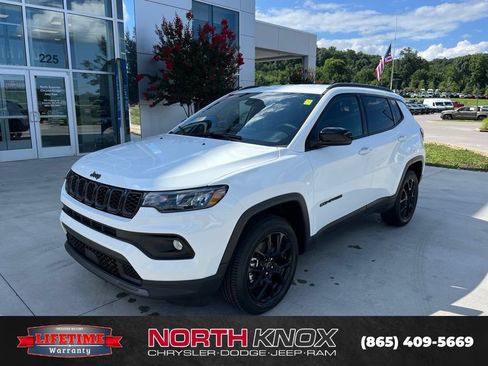 New 2026 Jeep Compass Latitude AWD/4WD image 1