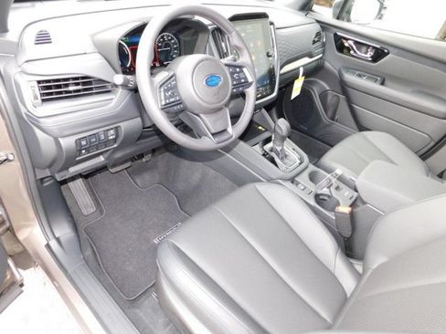 Certified 2025 Subaru Forester Limited w/ Popular Package AWD/4WD image 13