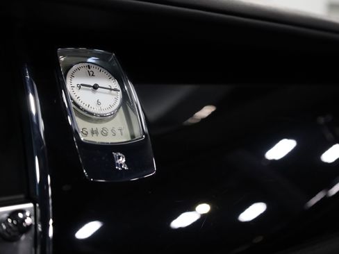 Used 2015 Rolls-Royce Ghost Base image 34