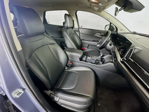 Used 2023 Kia Sportage EX image 31