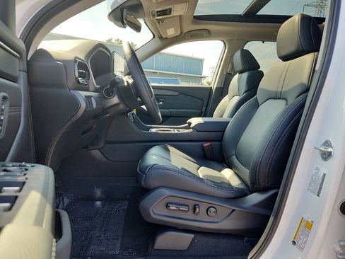 New 2026 Honda Pilot Touring image 10