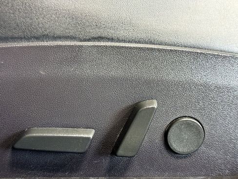 Used 2018 Tesla Model 3 Long Range image 19