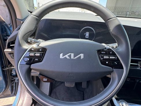 Used 2024 Kia Niro Wind FWD image 11