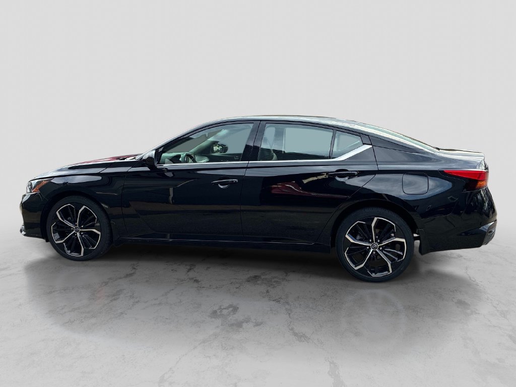 Certified 2024 Nissan Altima 2.5 SR AWD/4WD image 4