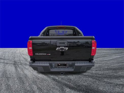 Used 2019 Chevrolet Colorado ZR2 w/ ZR2 Midnight Special Edition image 5