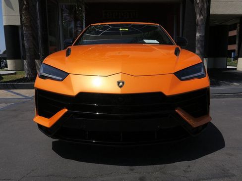 Used 2024 Lamborghini Urus S AWD/4WD image 3