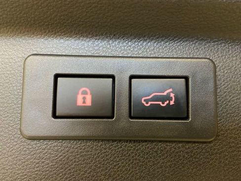 Used 2023 Subaru Forester Limited image 20