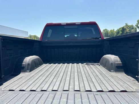 Used 2025 GMC Sierra 1500 SLT w/ SLT Premium Plus Package AWD/4WD image 19