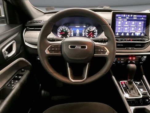 Used 2023 Jeep Compass Sport AWD/4WD image 8