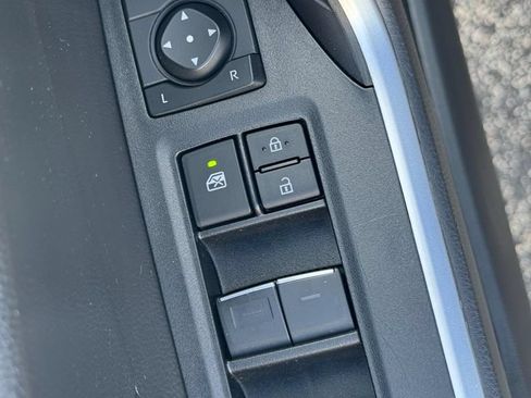 Certified 2025 Toyota RAV4 XLE AWD/4WD image 22
