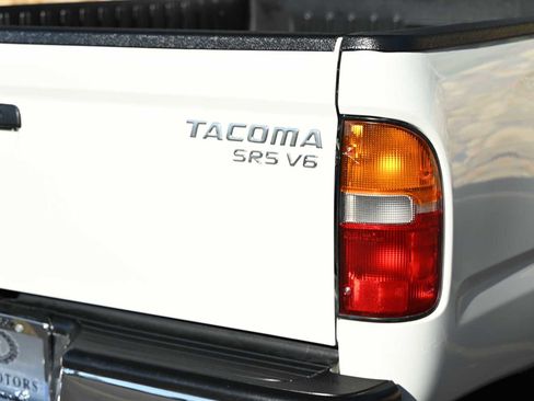 Used 1998 Toyota Tacoma 4x4 Xtracab V6 image 7