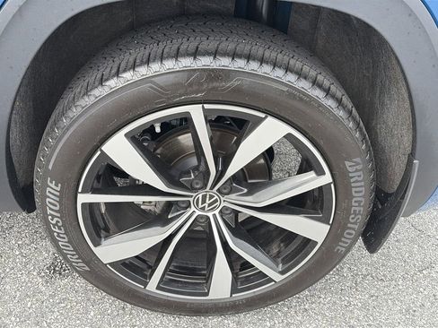 Used 2025 Volkswagen Atlas Cross Sport SEL Premium R-Line AWD/4WD image 13