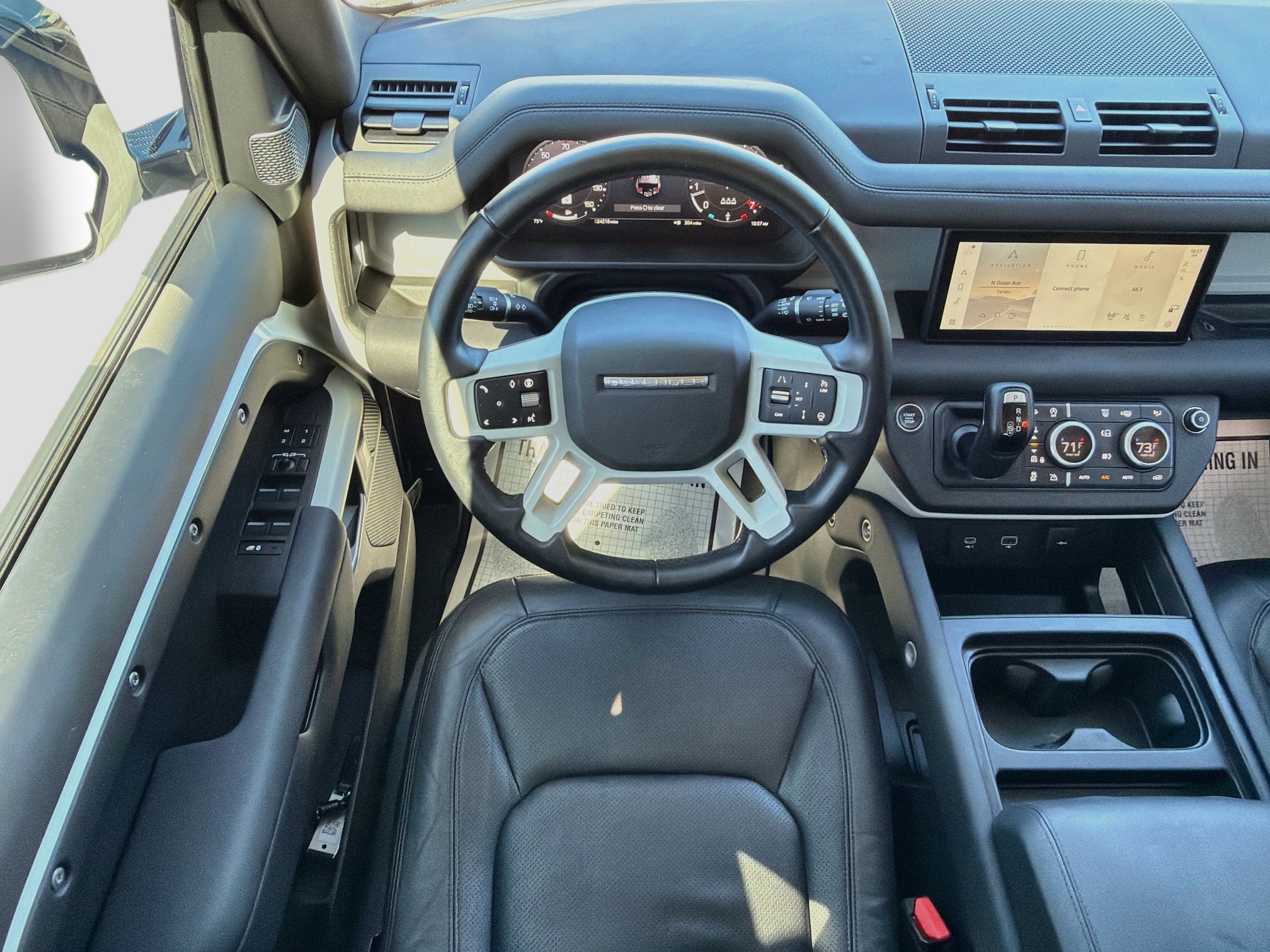 Used 2024 Land Rover Defender 110 S AWD/4WD image 15