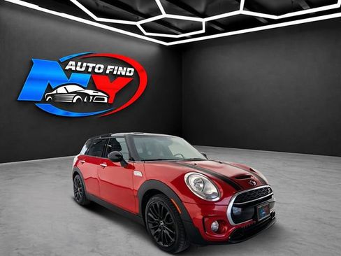 Used 2017 MINI Cooper Clubman S w/ Cold Weather Package AWD/4WD image 2