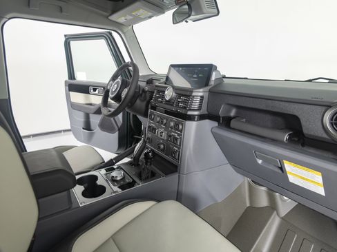 New 2025 INEOS Grenadier Fieldmaster Edition image 22