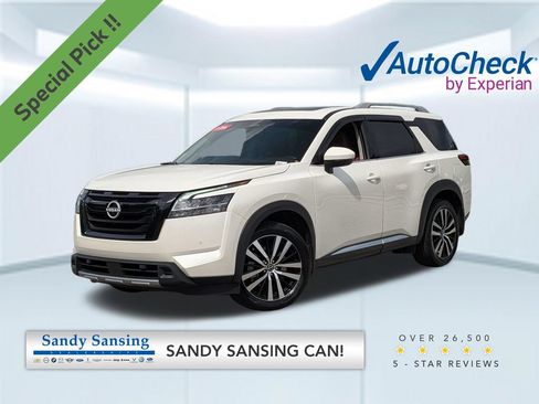 Used 2024 Nissan Pathfinder Platinum AWD/4WD image 1