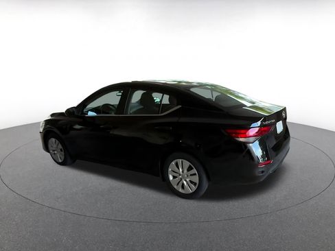 Used 2025 Nissan Sentra S image 10