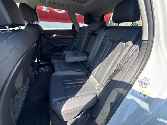 Used 2021 Audi Q5 Prestige w/ Prestige Package AWD/4WD image 15