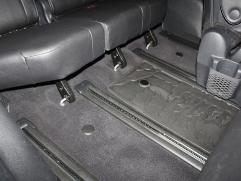 Certified 2025 Toyota Sienna XLE Woodland Edition AWD/4WD image 56