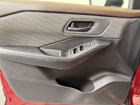 Used 2021 Nissan Rogue S image 12