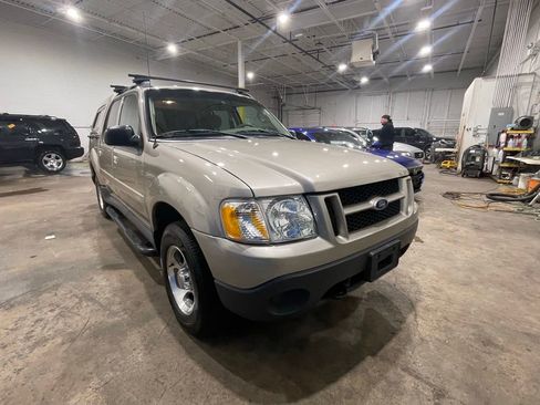 Used 2004 Ford Explorer Sport Trac XLT AWD/4WD image 1