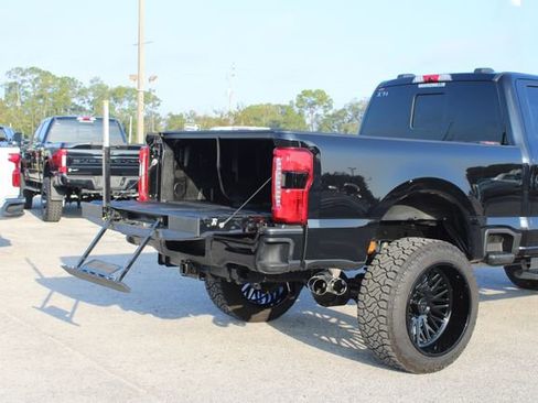 Used 2023 Ford F250 Lariat w/ Sport Appearance Package image 11