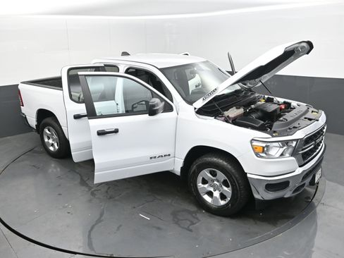 Used 2024 RAM 1500 Big Horn image 35