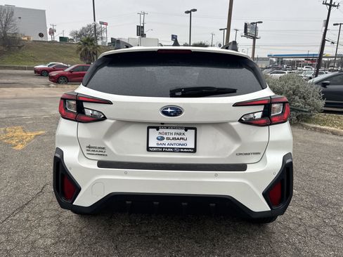 New 2025 Subaru Crosstrek 2.5i Limited w/ Popular Package #3A image 4