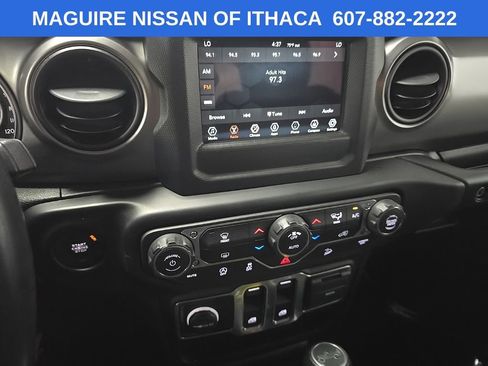 Used 2019 Jeep Wrangler Sport AWD/4WD image 23