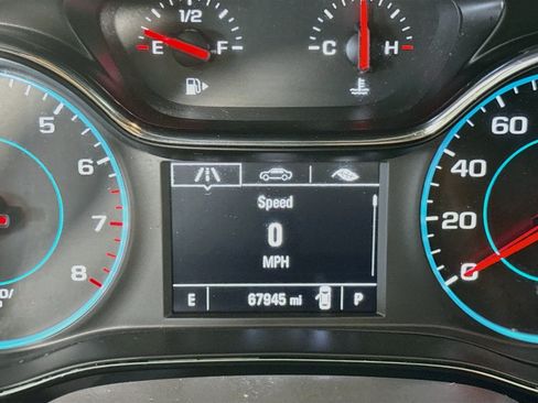Used 2017 Chevrolet Cruze LT w/ Convenience Package FWD image 16