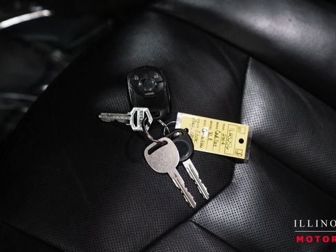 Used 2004 Cadillac XLR RWD image 33