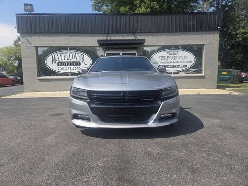 Used 2016 Dodge Charger R/T RWD image 8