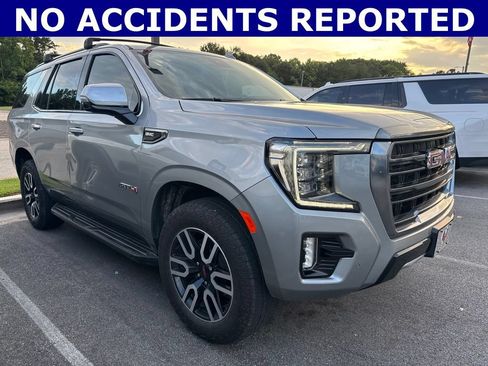 Used 2024 GMC Yukon AT4 w/ Technology Package AWD/4WD image 2