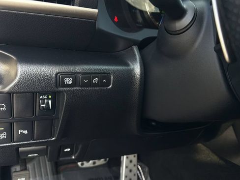 Used 2019 Lexus IS 300 RWD image 32