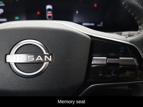 Used 2023 Nissan Ariya FWD image 9