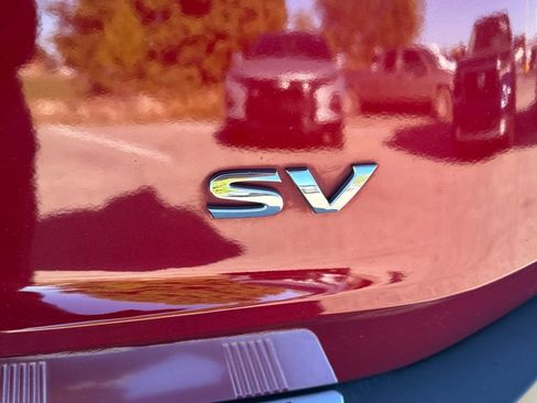 Used 2023 Nissan Rogue SV image 5