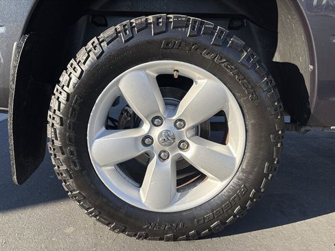 Used 2014 RAM 1500 Express image 17