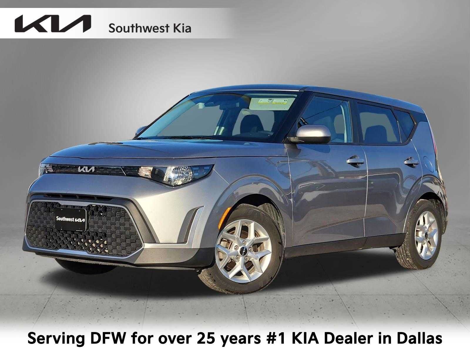 Used 2024 Kia Soul LX w/ Option Group 015 FWD image 1