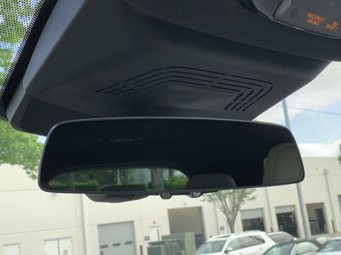 Used 2026 BMW iX xDrive60 w/ Premium Package image 30