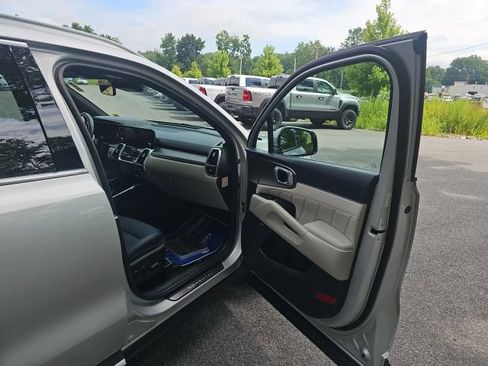Used 2022 Kia Sorento SX Prestige w/ Panoramic Sunroof Package AWD/4WD image 10