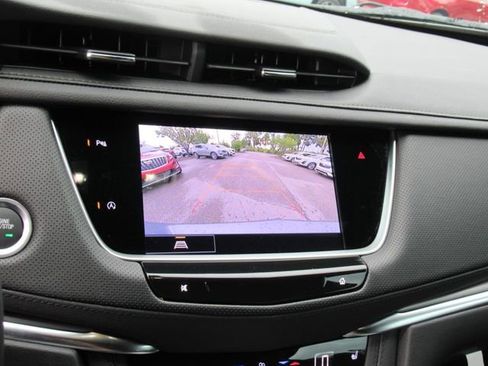 New 2025 Cadillac XT5 Luxury image 22