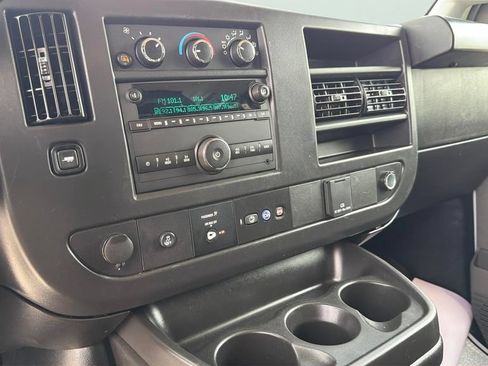Used 2025 Chevrolet Express 2500 w/ Driver Convenience Package RWD image 22