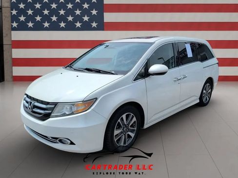 Used 2016 Honda Odyssey Touring image 2