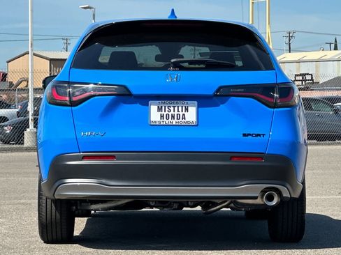 Certified 2026 Honda HR-V Sport image 4