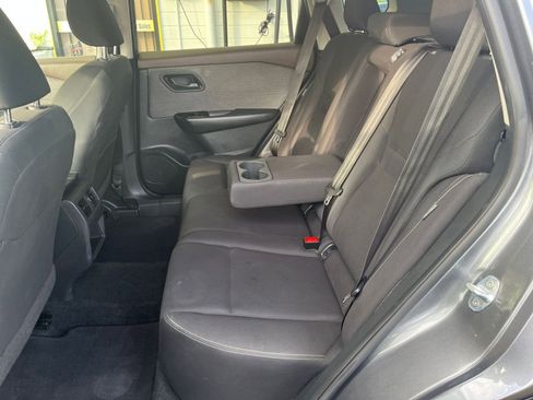 Used 2023 Nissan Rogue S image 24