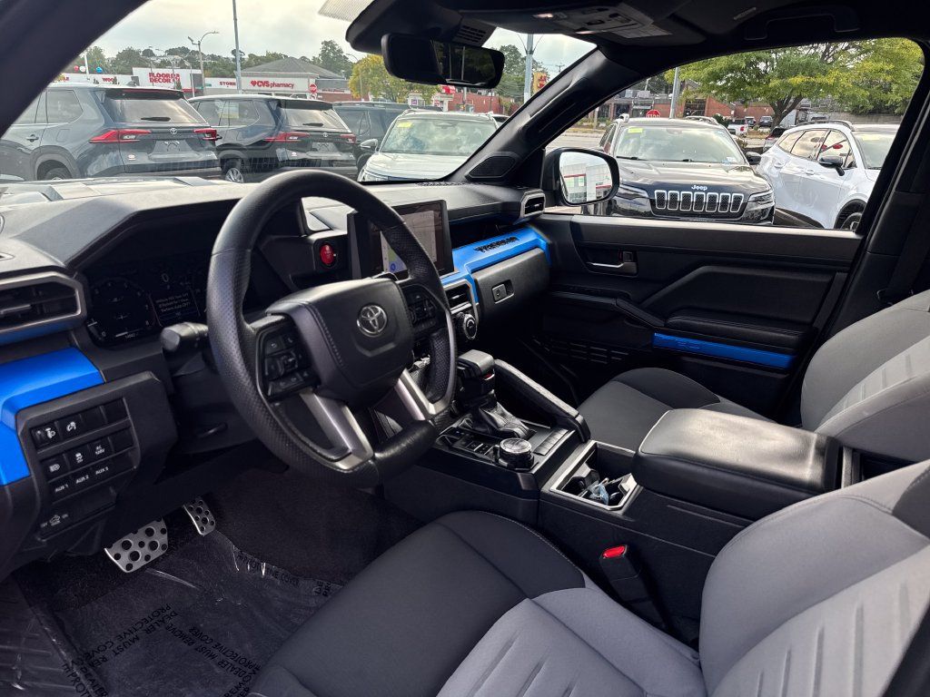Used 2026 Toyota Tacoma TRD Sport w/ TRD Sport Upgrade Package AWD/4WD image 14