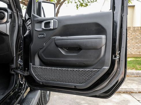 Used 2022 Jeep Wrangler Unlimited Sport w/ Sun And Sound Package image 54